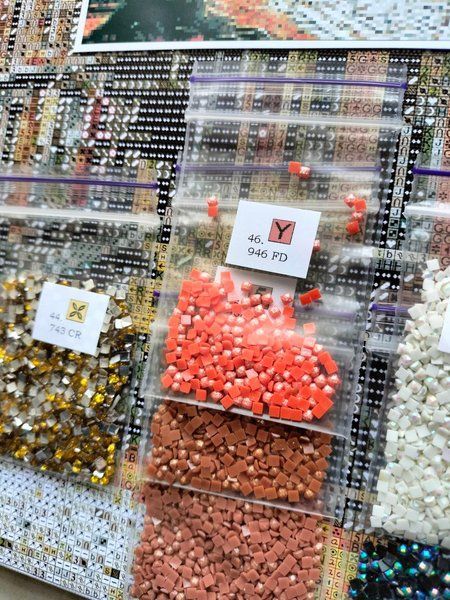 Купити Алмазна мозаїка з особливими відтінками "Осінній двір", 40х50см, 48 кольорів (з них 2 АВ + 3 FD + 1 CR)  в Україні